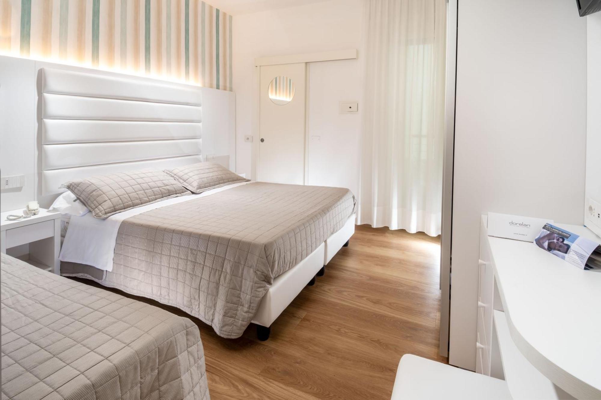 מיסאנו אדריאטיקו Hotel Albatros מראה חיצוני תמונה