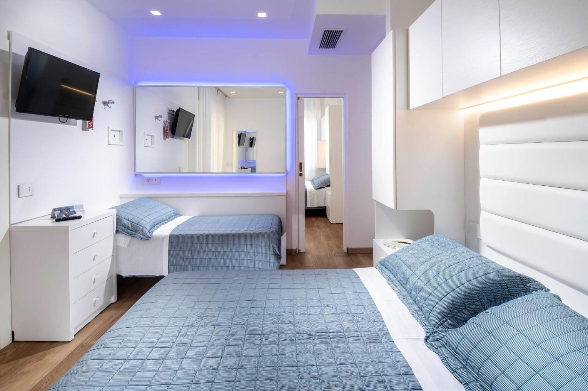 מיסאנו אדריאטיקו Hotel Albatros מראה חיצוני תמונה